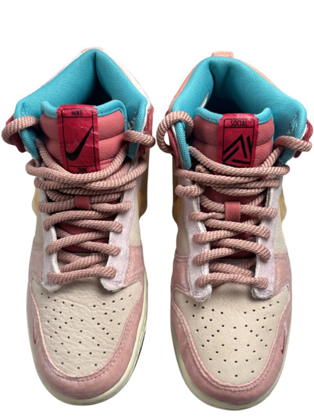 Nike Dunk Low Social Status Strawberry Milk DJ1173-600 Men's Size 6.5 Rare